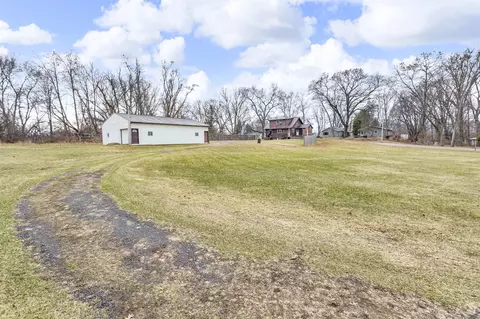 Exterior - 909 Munith, Jackson, MI 49201 photo 11 of 16