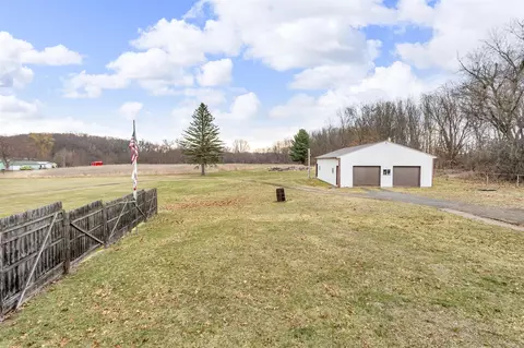 Exterior - 909 Munith, Jackson, MI 49201 photo 16 of 16
