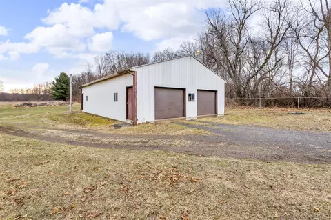 Exterior - 909 Munith, Jackson, MI 49201 photo 8 of 16