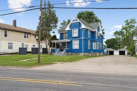 612 Lansing, Jackson, MI 49202