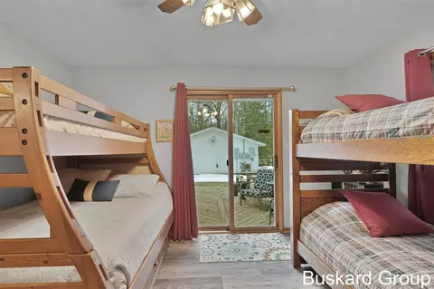 Bedroom - 1127 Wolf Lk, Baldwin, MI 49304 photo 6 of 7