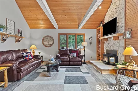Living - 1127 Wolf Lk, Baldwin, MI 49304 photo 1 of 6