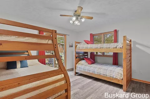 Bedroom - 1127 Wolf Lk, Baldwin, MI 49304 photo 5 of 7