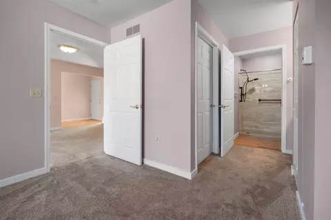 Entry Way - 562 Lancaster, Saline, MI 48176 photo 3 of 3