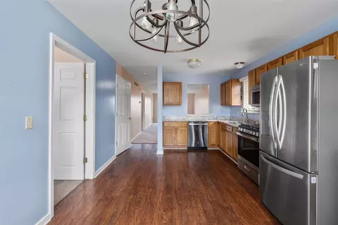 Entry Way - 562 Lancaster, Saline, MI 48176 photo 2 of 3