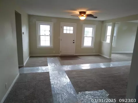 Living - 5510 Benton, Jackson, MI 49201 photo 1 of 2