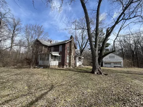 Exterior - 3201 Rives Jct, Jackson, MI 49201 photo 2 of 13