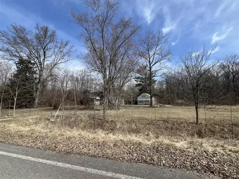 Exterior - 3201 Rives Jct, Jackson, MI 49201 photo 10 of 13