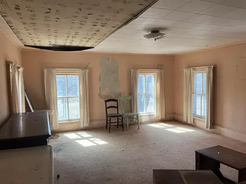 Living - 3201 Rives Jct, Jackson, MI 49201 photo 1 of 1