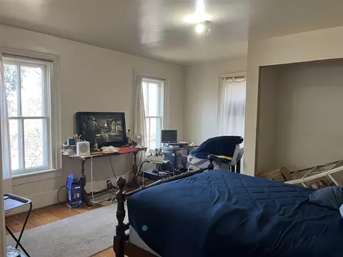 Bedroom - 3201 Rives Jct, Jackson, MI 49201 photo 2 of 2