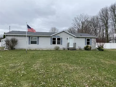 727 Clarendon, Quincy, MI 49082