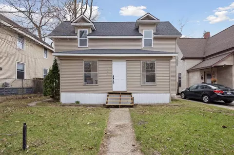 458 Adams, Grand Rapids, MI 49507