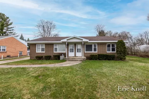 4907-4909 Kalamazoo, Kentwood, MI 49508