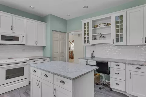 5527 S Jackson, Jackson, MI 49201 photo 14