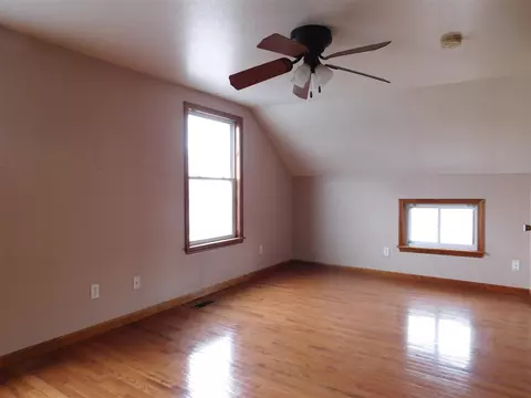 917 E Beecher, Adrian, MI 49221 photo 16