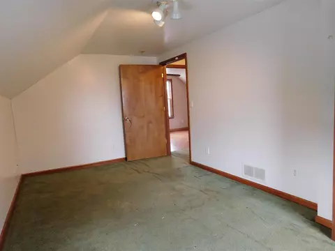 917 E Beecher, Adrian, MI 49221 photo 12