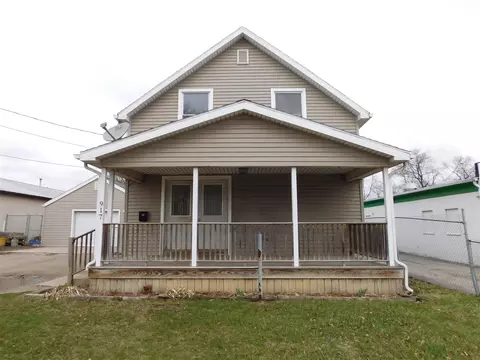 917 E Beecher, Adrian, MI 49221 photo 2