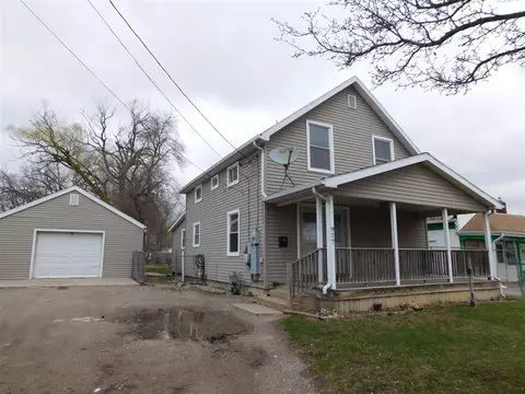 917 E Beecher, Adrian, MI 49221