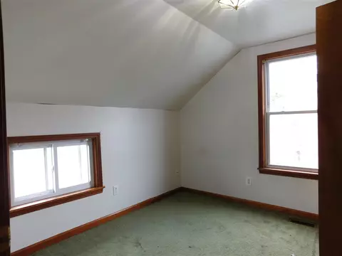 917 E Beecher, Adrian, MI 49221 photo 13
