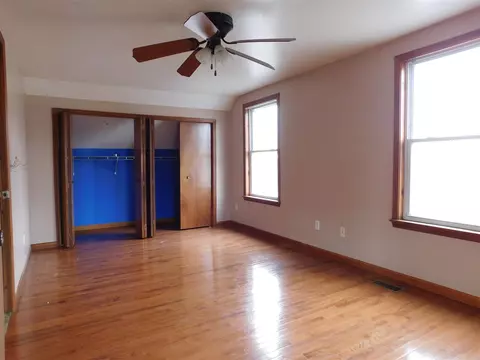 917 E Beecher, Adrian, MI 49221 photo 17