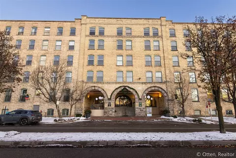 940 Monroe #447A, Grand Rapids, MI 49503