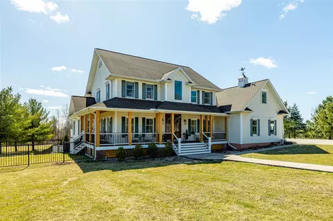 10243 Warner, Milan, MI 48160