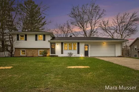970 Meadow, Jenison, MI 49428