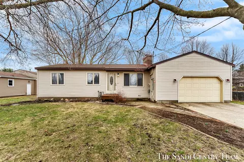 2100 Randall, Holland, MI 49424