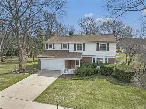 2410 Placid, Ann Arbor, MI 48105