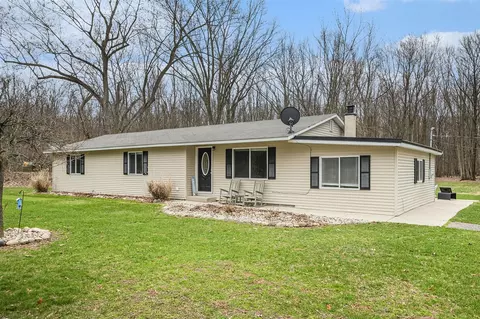 55725 Resort, Three Rivers, MI 49093 photo 11