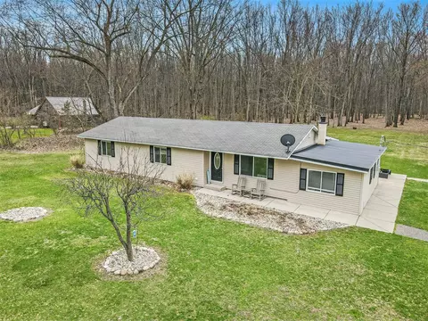 55725 Resort, Three Rivers, MI 49093 photo 7