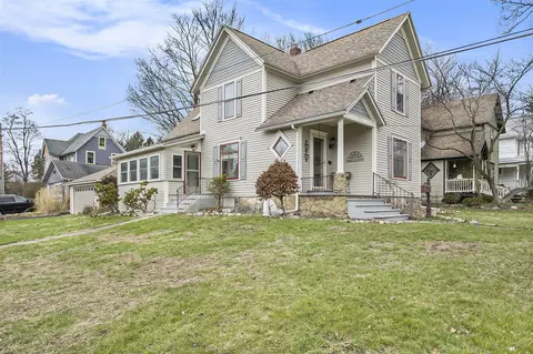 301 N Liberty, Marshall, MI 49068