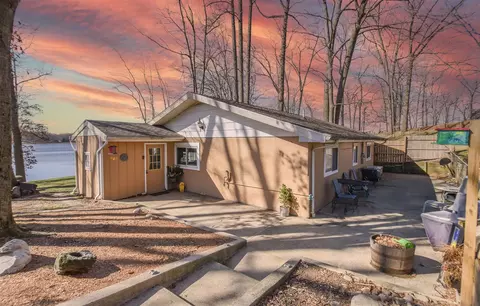 7563 Popple, Reading, MI 49274