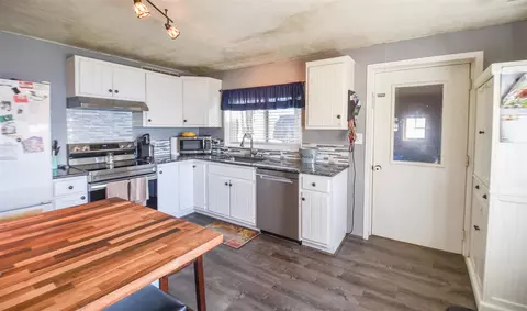 Kitchen - 7563 Popple, Reading, MI 49274 photo 3 of 4