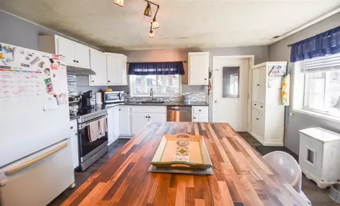 Kitchen - 7563 Popple, Reading, MI 49274 photo 2 of 4