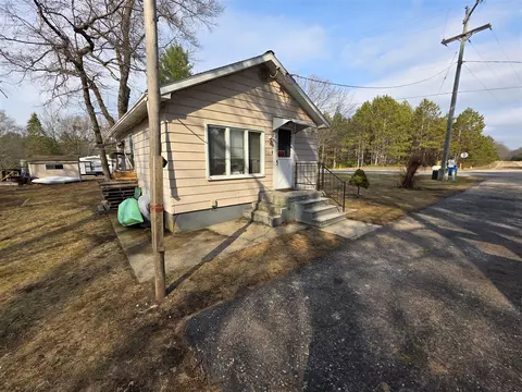2244 Maple, Manistee, MI 49660 photo 16