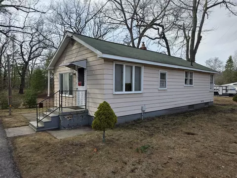 2244 Maple, Manistee, MI 49660