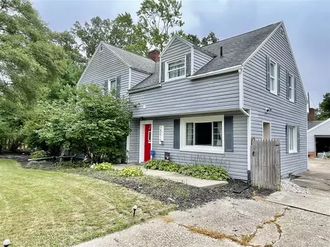 15210 Cleveland, Spring Lake, MI 49456