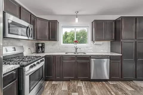 Kitchen - 4626 Eagle, Caledonia, MI 49316 photo 3 of 5