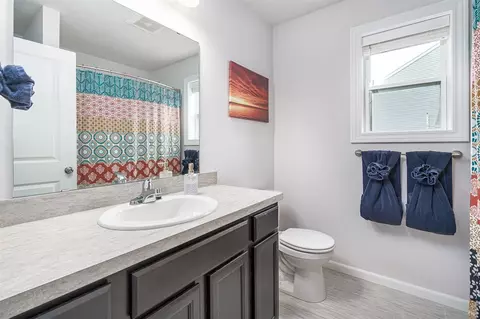 Bath - 4626 Eagle, Caledonia, MI 49316 photo 2 of 3