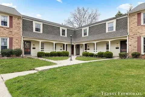 2436 Cranden, Grand Rapids, MI 49506