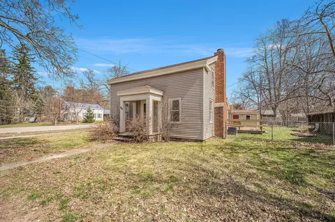 414 N Niles, Paw Paw, MI 49079
