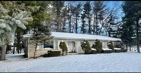 1007 Douglas, Hastings, MI 49058