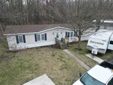 1281 E Pontaluna Rd #132, Norton Shores, MI 49456