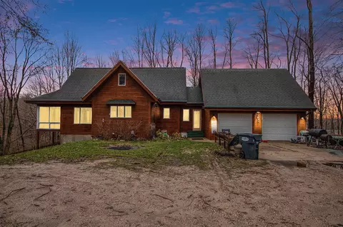 3791 Hochberger, Eau Claire, MI 49111