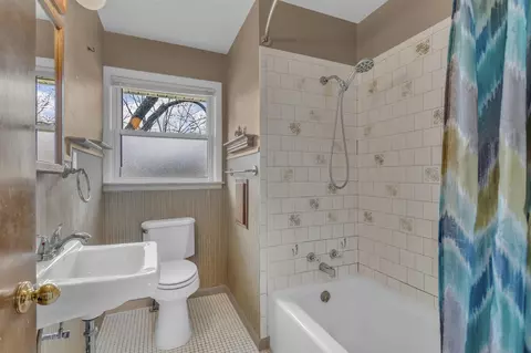 Bath - 8447 Dunn, Munith, MI 49259 photo 1 of 1