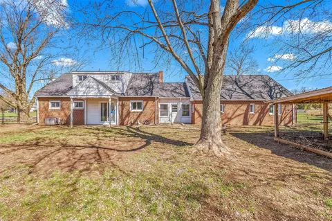 133 E Colon, Coldwater, MI 49036 photo 2