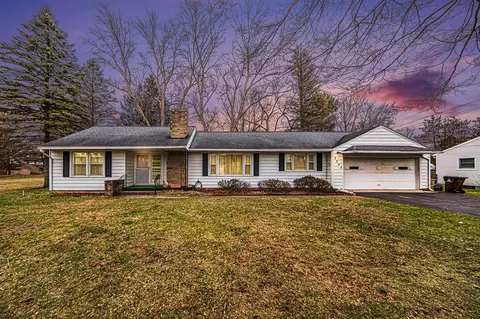 3007 Willoway, Jackson, MI 49201
