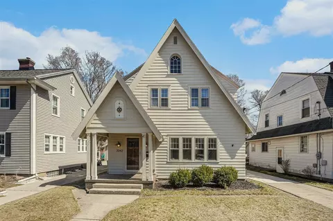 2042 College, Grand Rapids, MI 49507