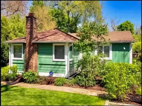 125 S Mixer, Douglas, MI 49406